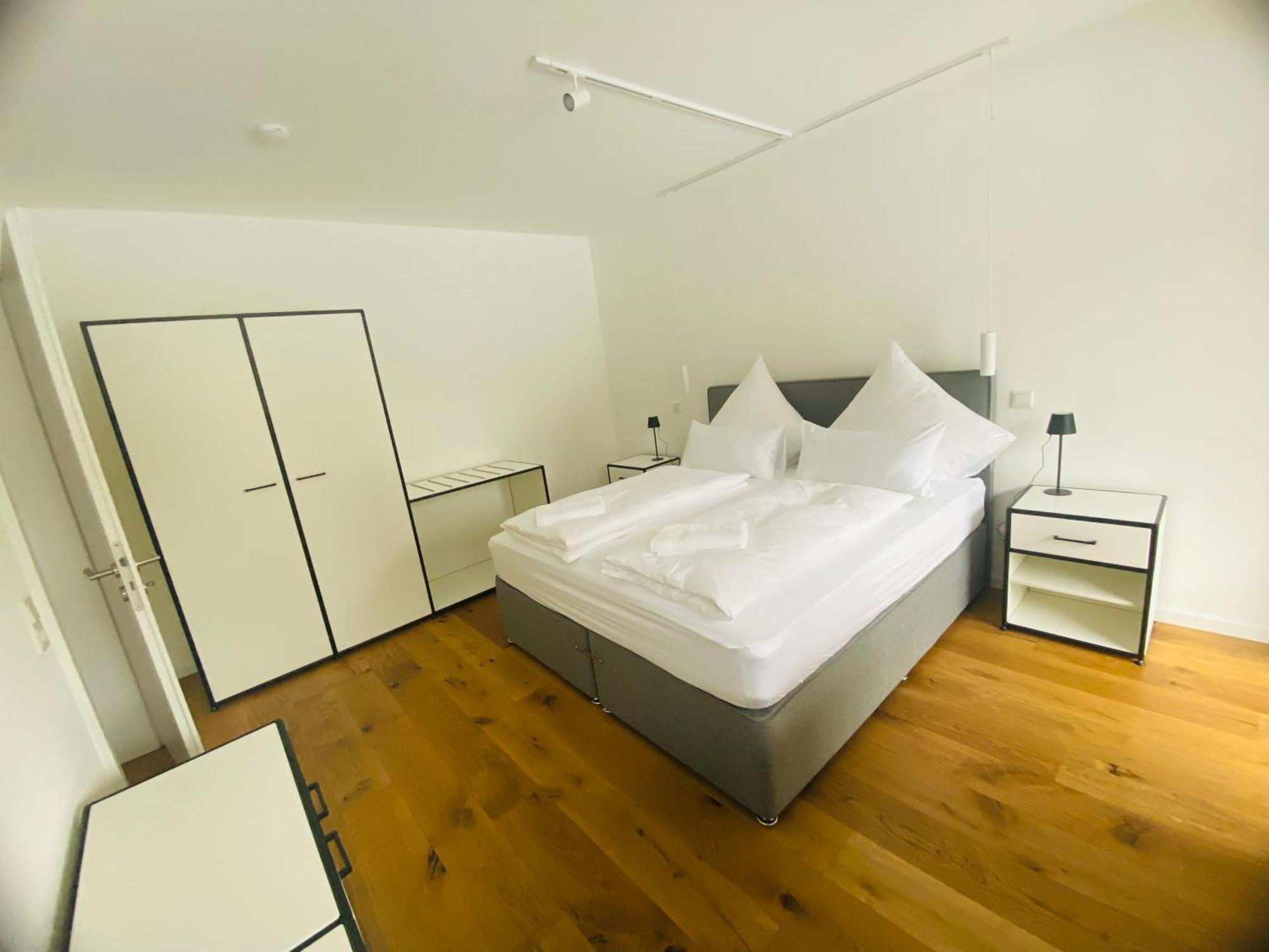 Altes Kelterhaus & Plein Hotel By Markus Plein Wintrich Exterior foto